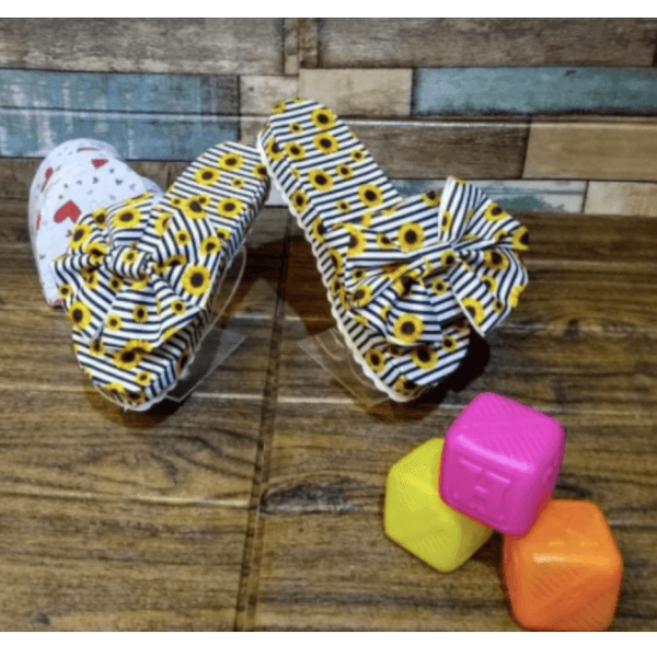 Sandals for Woman. Sunflower Design